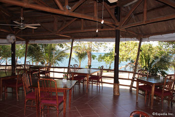 Cashew Grove Beach Resort Бусуанга Экстерьер фото