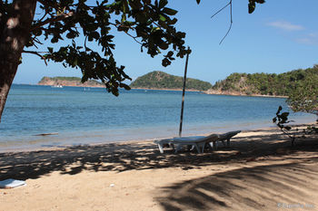 Cashew Grove Beach Resort Бусуанга Экстерьер фото